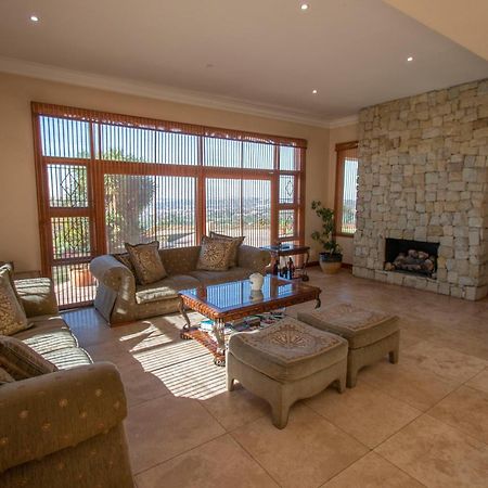Views For Africa Villa Johannesburg Buitenkant foto