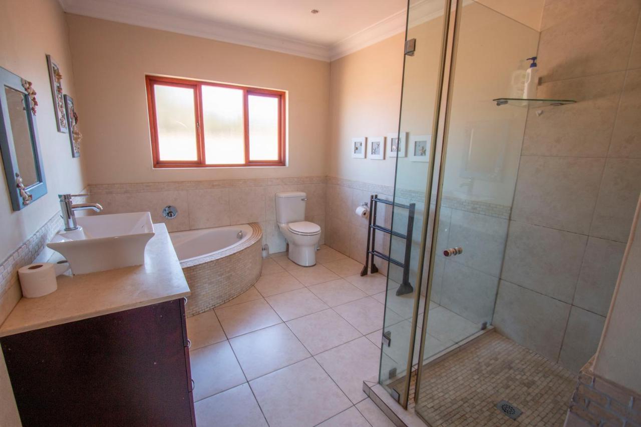 Views For Africa Villa Johannesburg Buitenkant foto